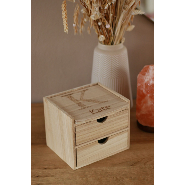 Sieraden/Make-up kistje met naam - "Kate"